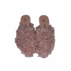 So Me slippers